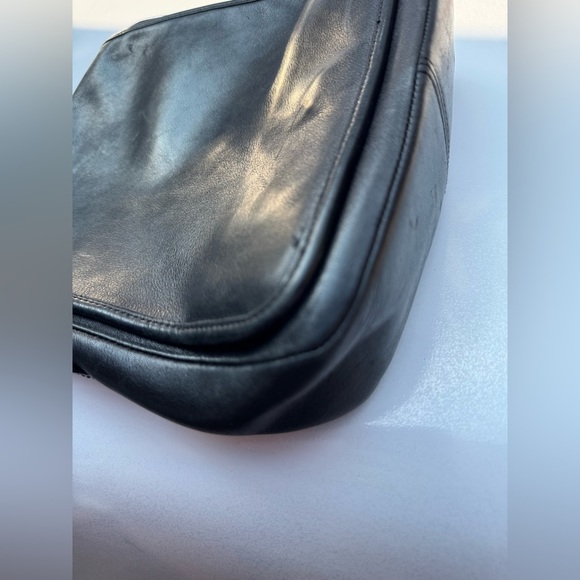 Coach Vintage Messenger Bag Black Leather Signature Lining Style 9335 (No Strap) - Picture 9 of 9